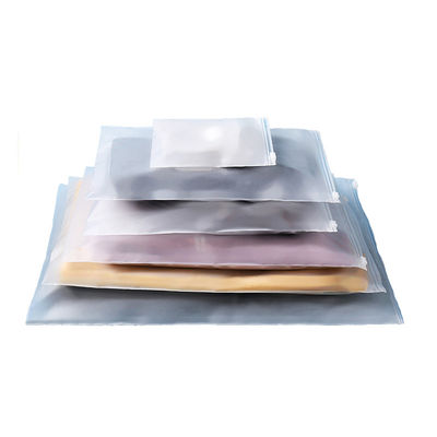 CPE / PE / PPE 인쇄 된 폴리 봉지 습도 방지 Mylar Frosted Zip Lock Bags For Clothing